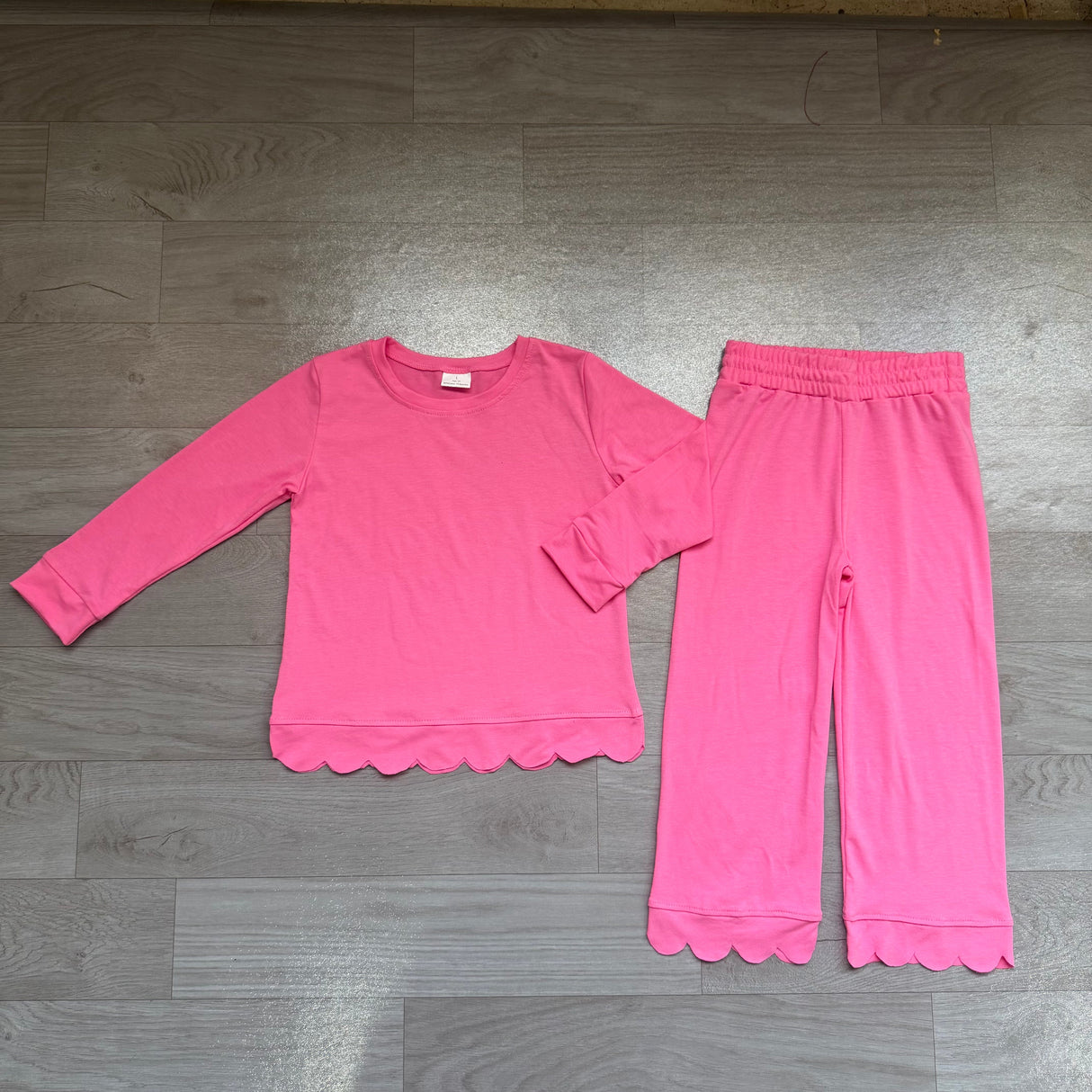 Hot pink cotton long sleeves scallop girls pajamas set