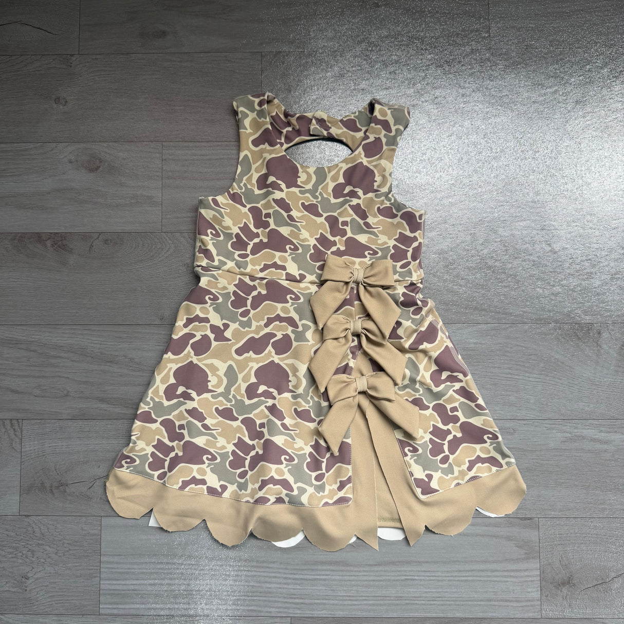 Sleeveless camo scallop kids girls athletic dresses