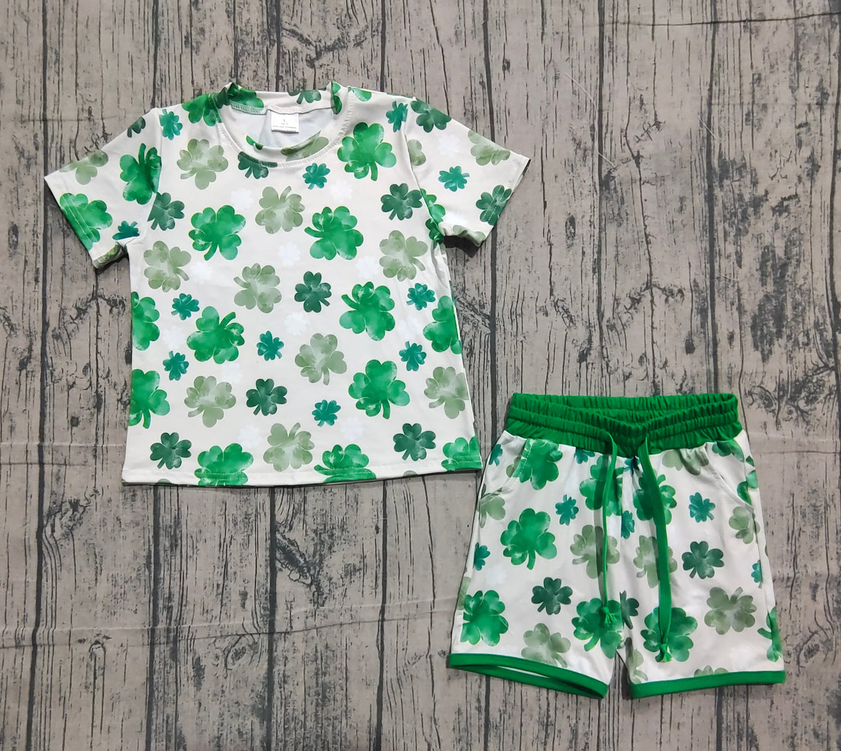 Short sleeves green clover top shorts girls St Patrick's set