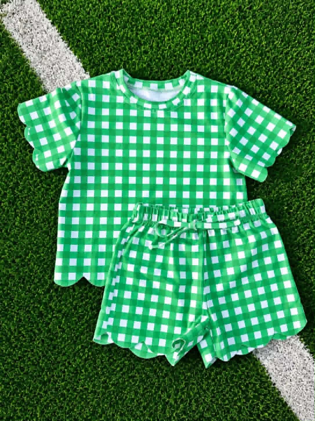Short sleeves green plaid scallop top shorts girls team outfits