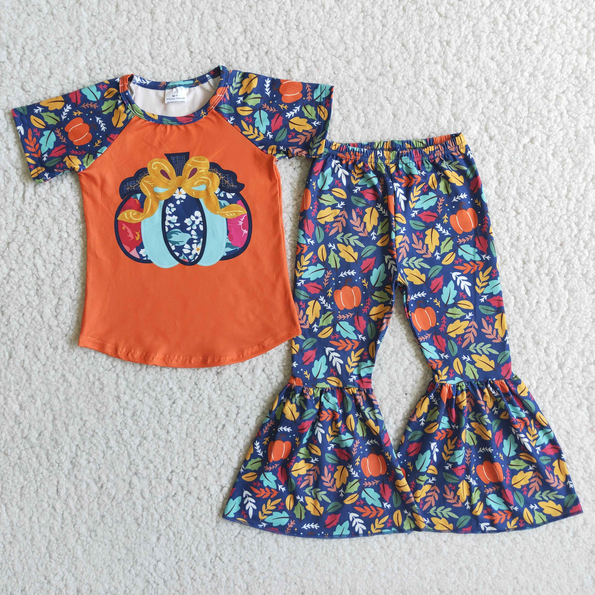 Pumpkin screen print raglan shirt leaf pants fall outfits