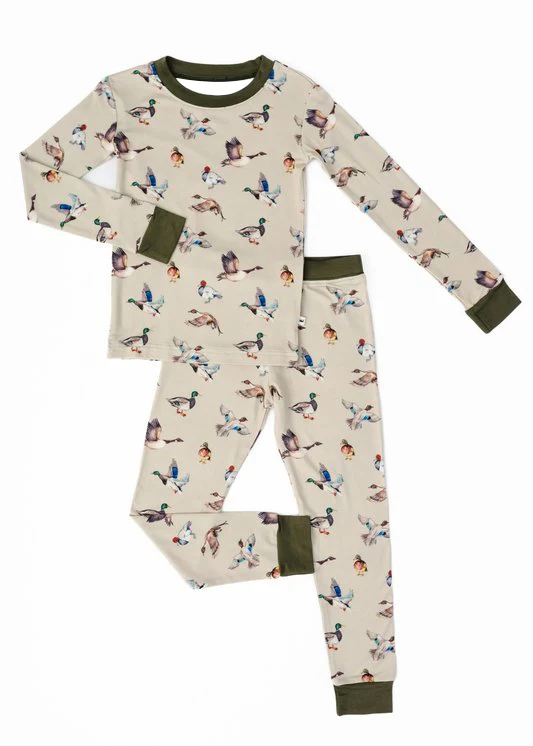 Deadline Oct 24 long sleeves duck kids boys pajamas