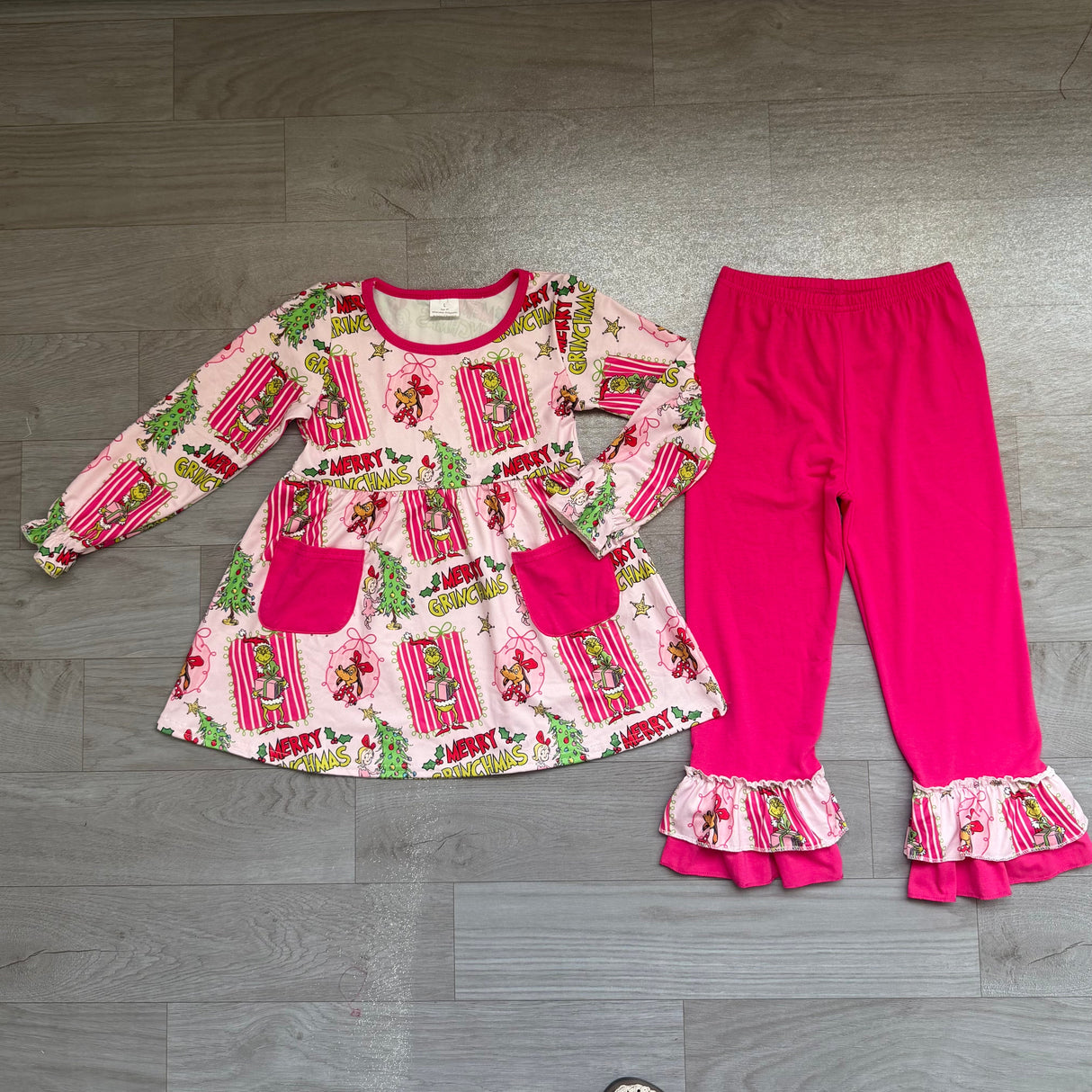 Green face bow tunic hot pink pants girls Christmas outfit