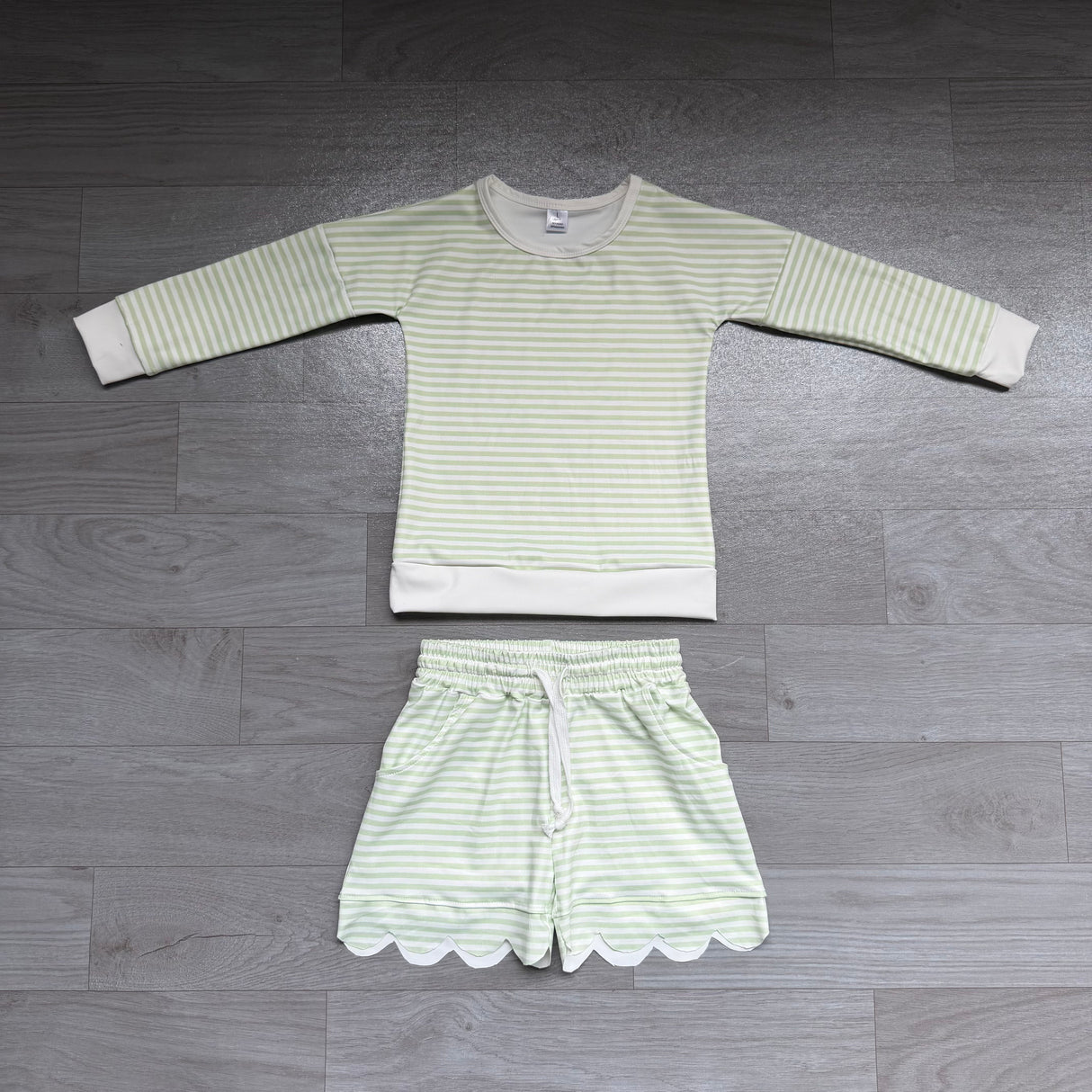 Green stripe top scallop shorts girls active wear set