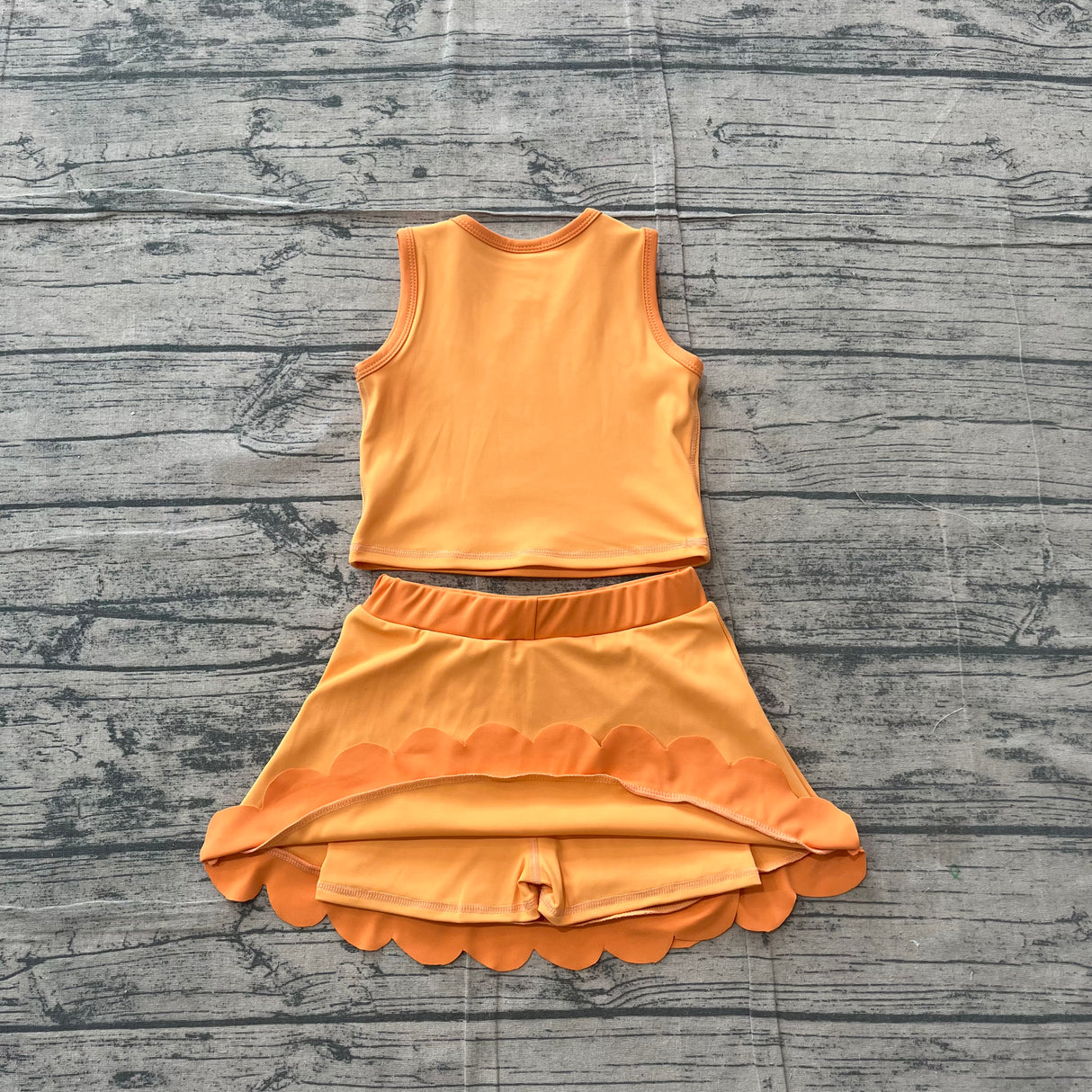 Sleeveless yellow dog scallop girls summer active wear set