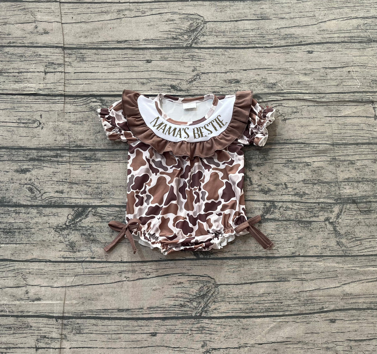 Short sleeves Mama's bestie embroidery camo girls romper