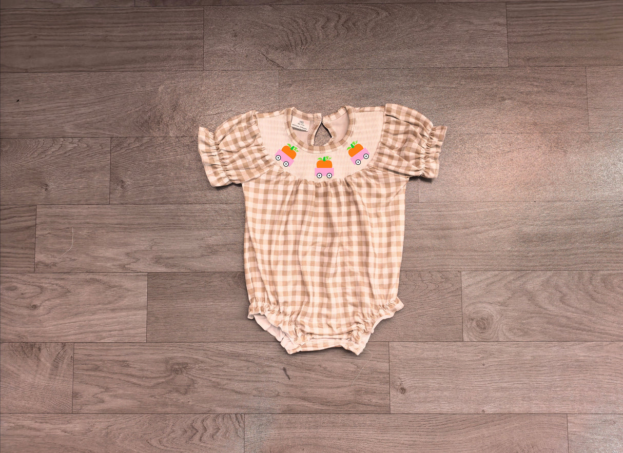 Short sleeves plaid pumpkin smocked girl fall romper