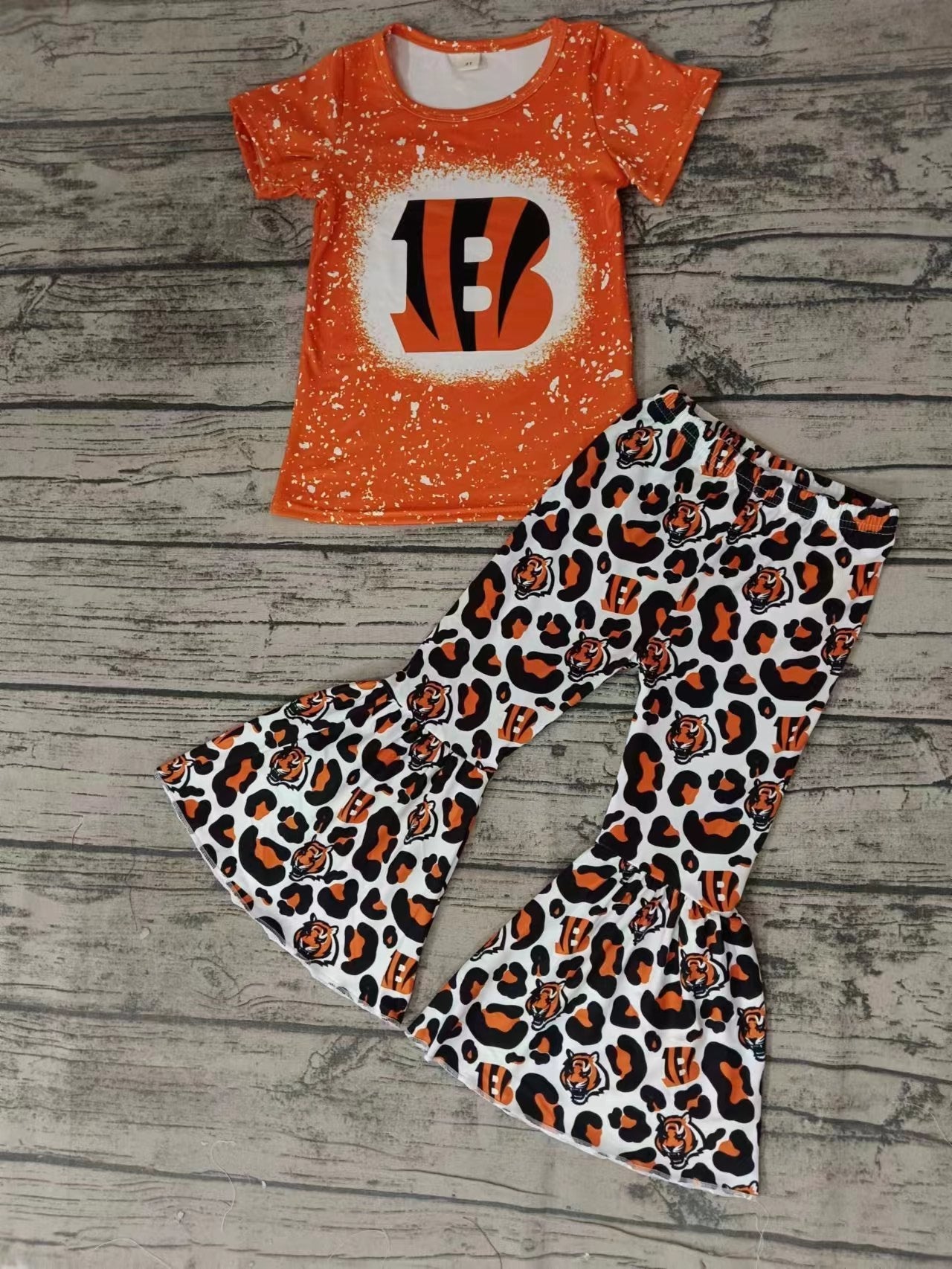 MOQ 3 pcs orange B top tiger leopard pants girls team clothes