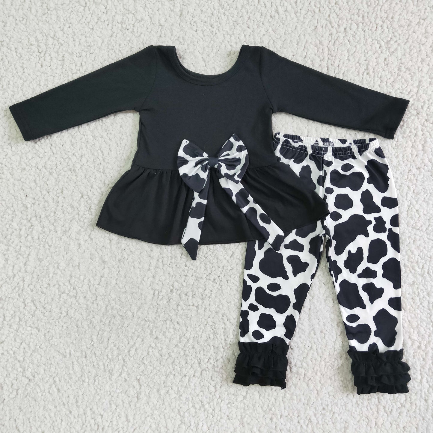 Black peplum match cow icing ruffle leggings outfits