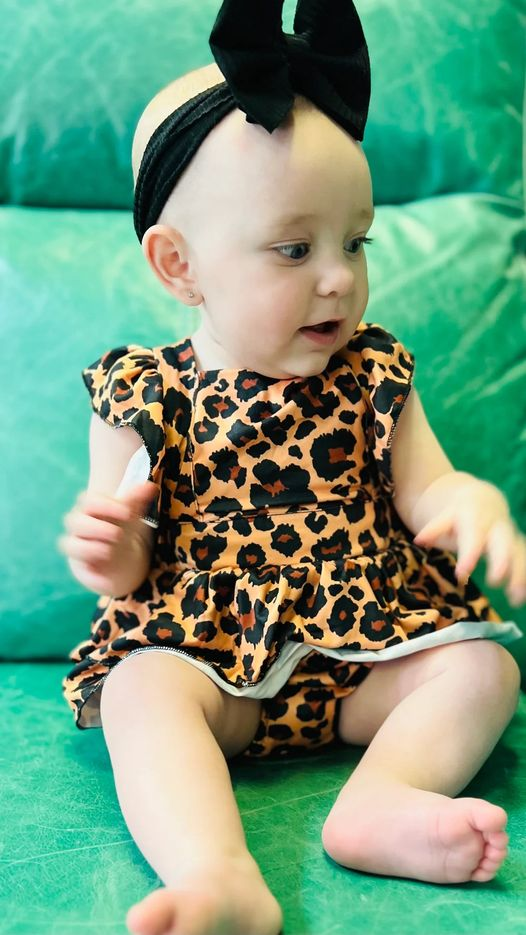 Flutter sleeves leopard top bummies baby girls set