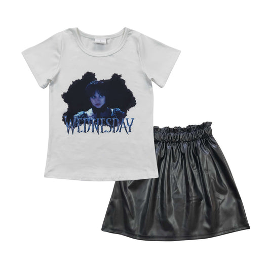 Black movie shirt leather skirt girls outfits