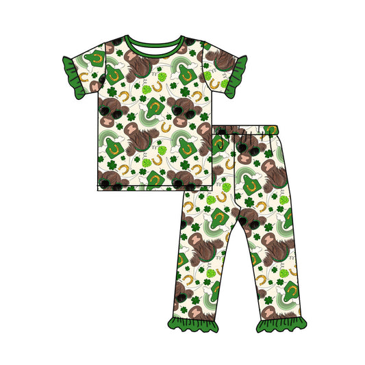 Green clover highland cow girls st patrick's day pajamas