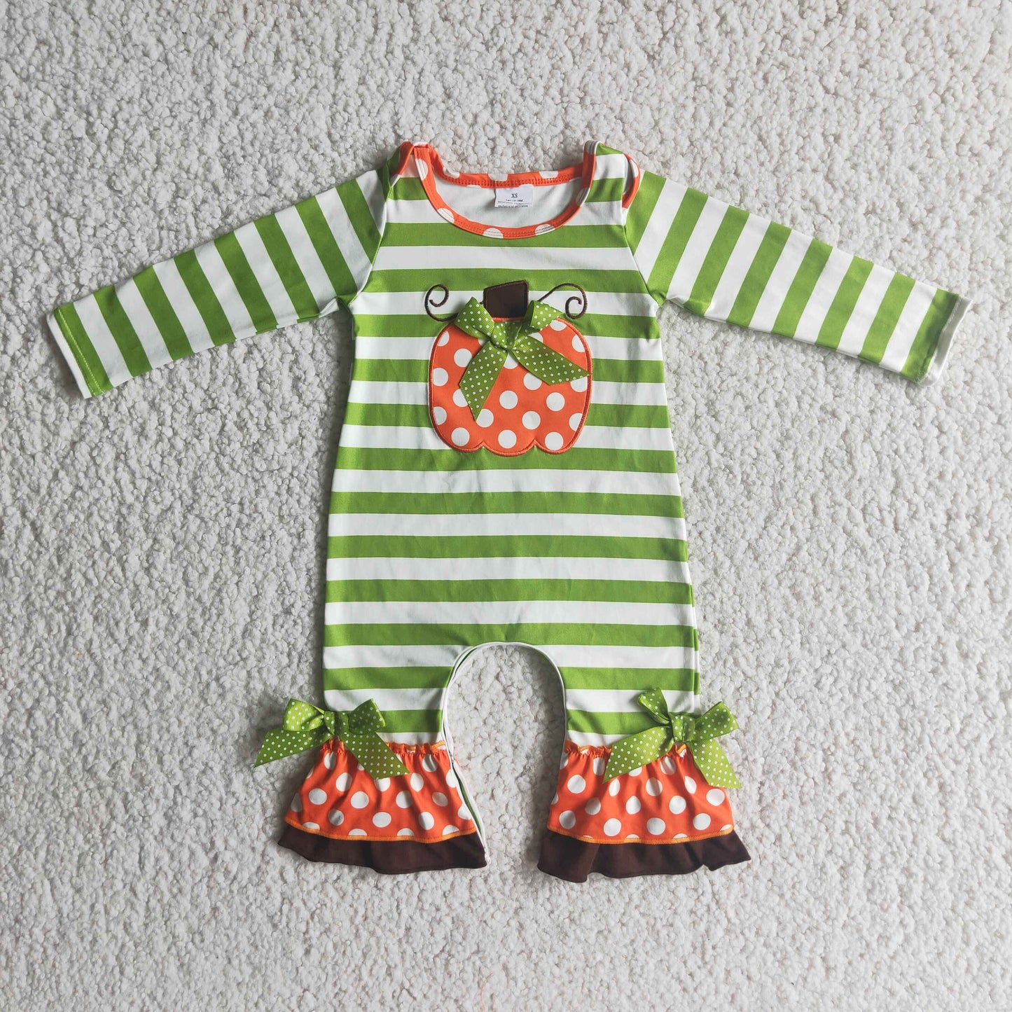 Long sleeve pumpkin embroidery baby romper